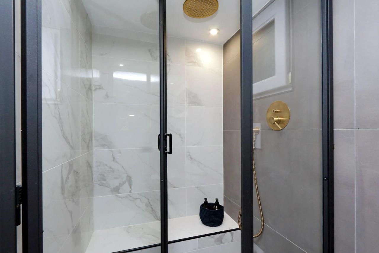 Eve Guest House At Trevi Fountain Рим Екстер'єр фото