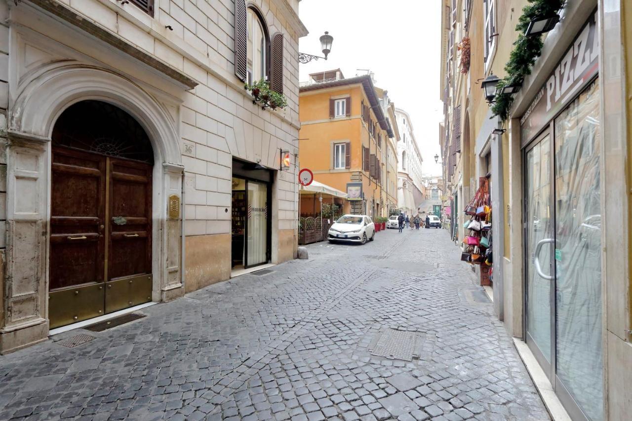 Eve Guest House At Trevi Fountain Рим Екстер'єр фото