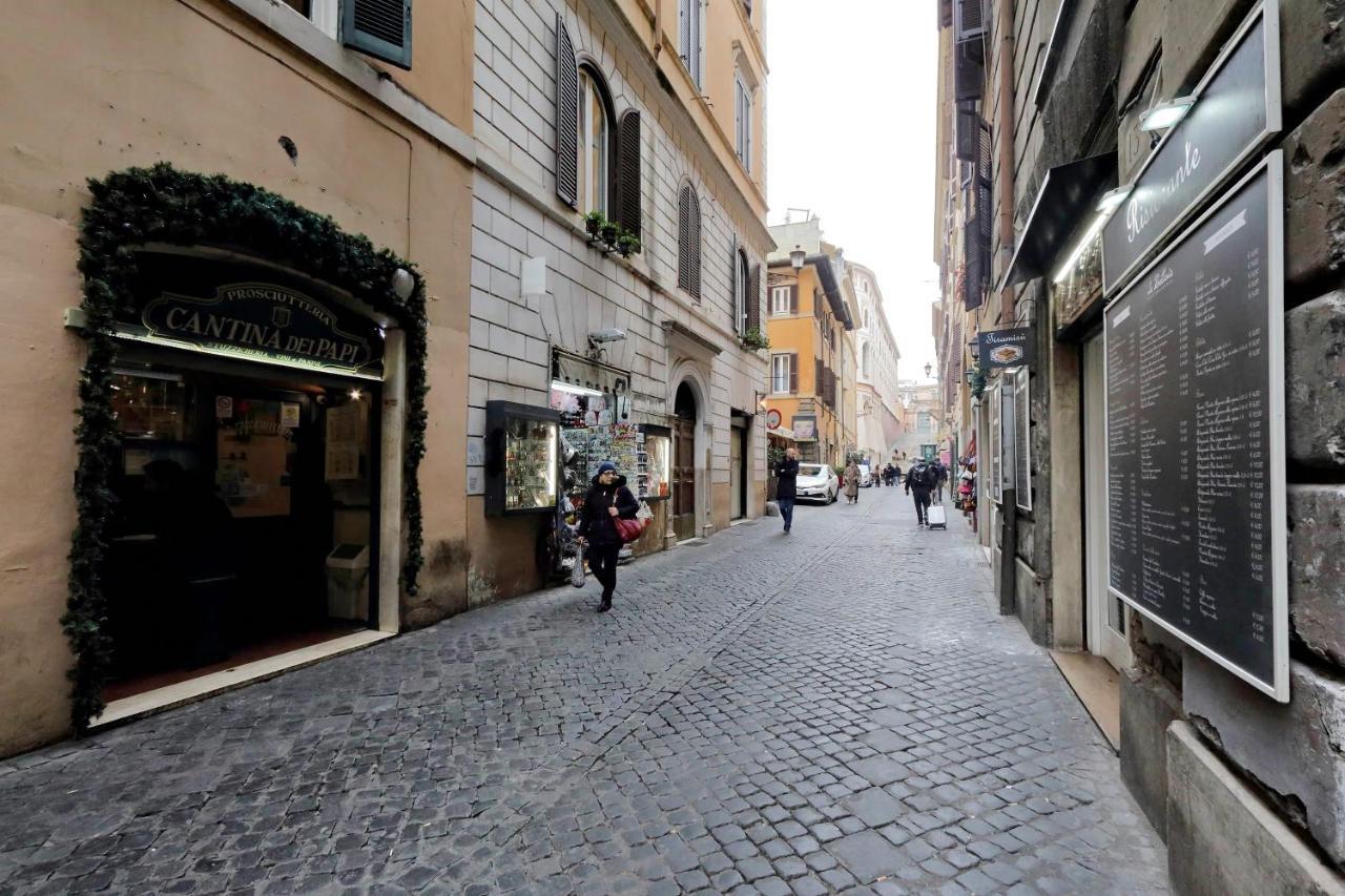 Eve Guest House At Trevi Fountain Рим Екстер'єр фото