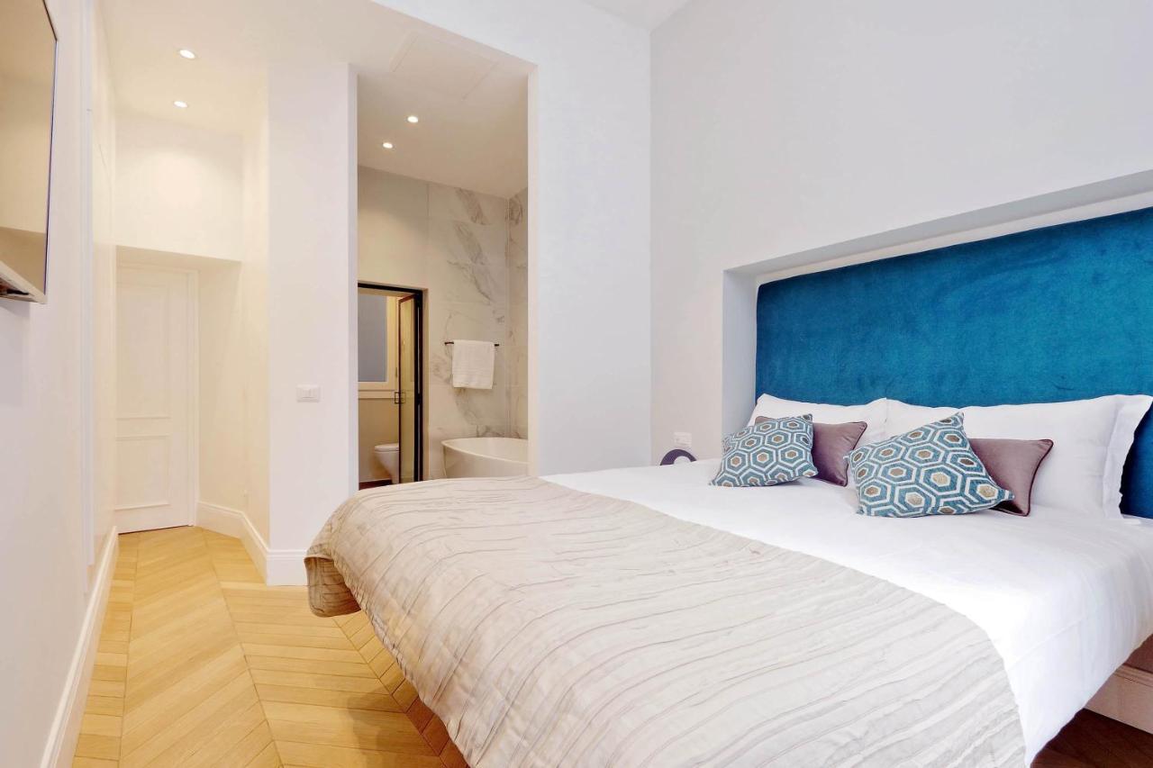 Eve Guest House At Trevi Fountain Рим Екстер'єр фото