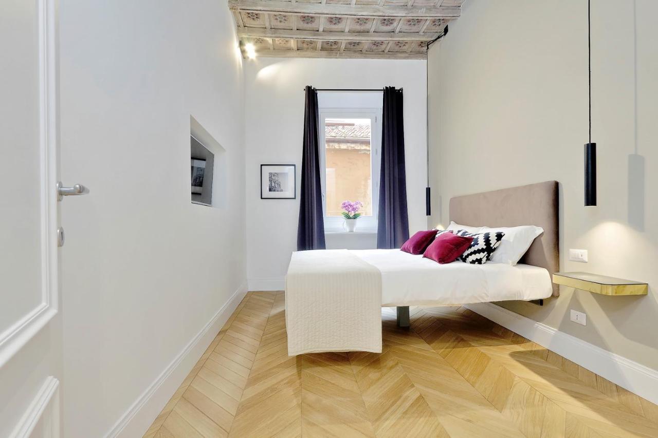 Eve Guest House At Trevi Fountain Рим Екстер'єр фото