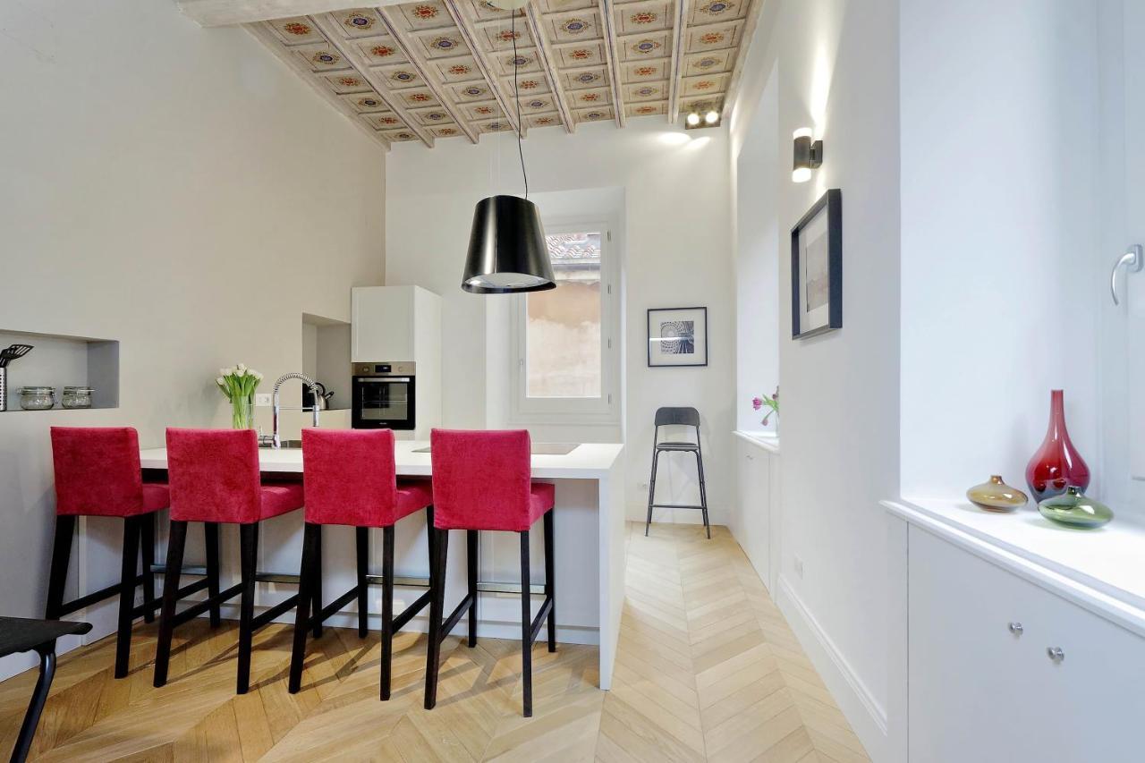 Eve Guest House At Trevi Fountain Рим Екстер'єр фото