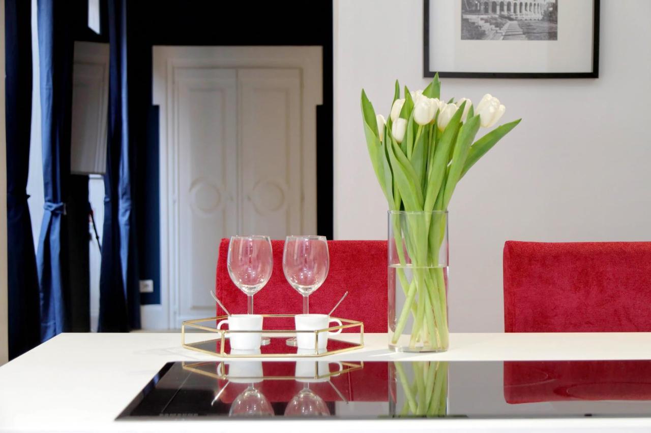 Eve Guest House At Trevi Fountain Рим Екстер'єр фото