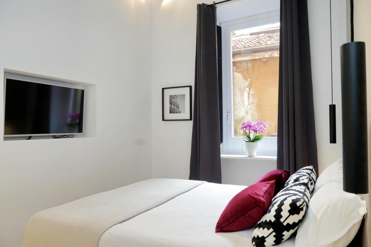 Eve Guest House At Trevi Fountain Рим Екстер'єр фото