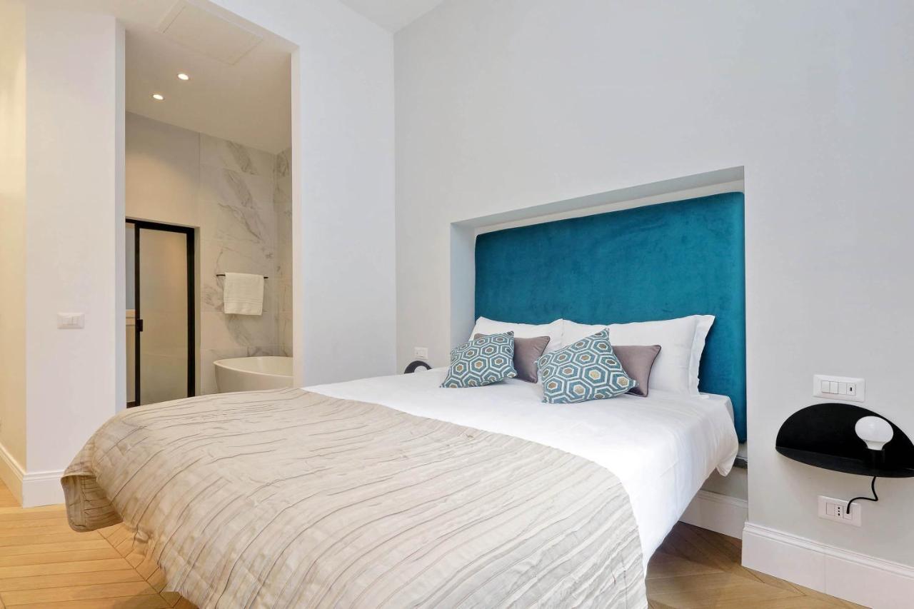 Eve Guest House At Trevi Fountain Рим Екстер'єр фото