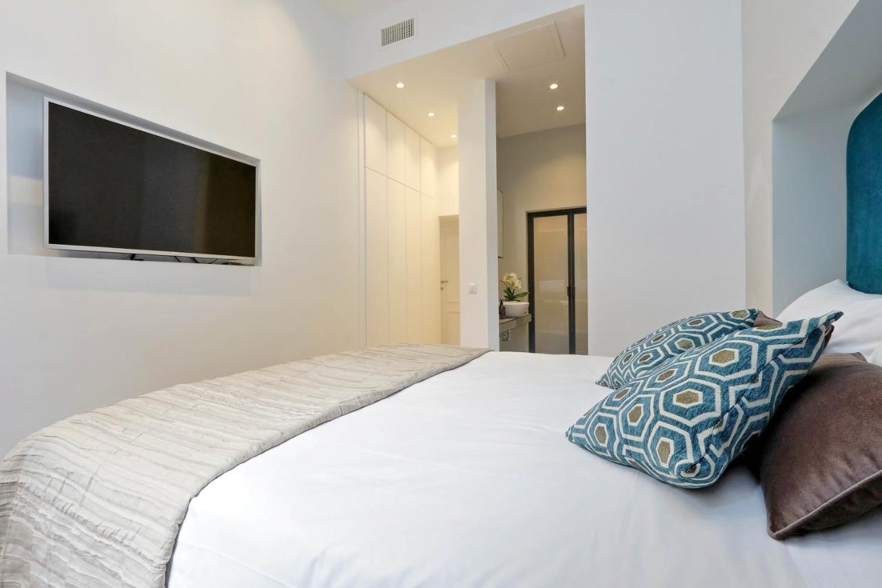 Eve Guest House At Trevi Fountain Рим Екстер'єр фото