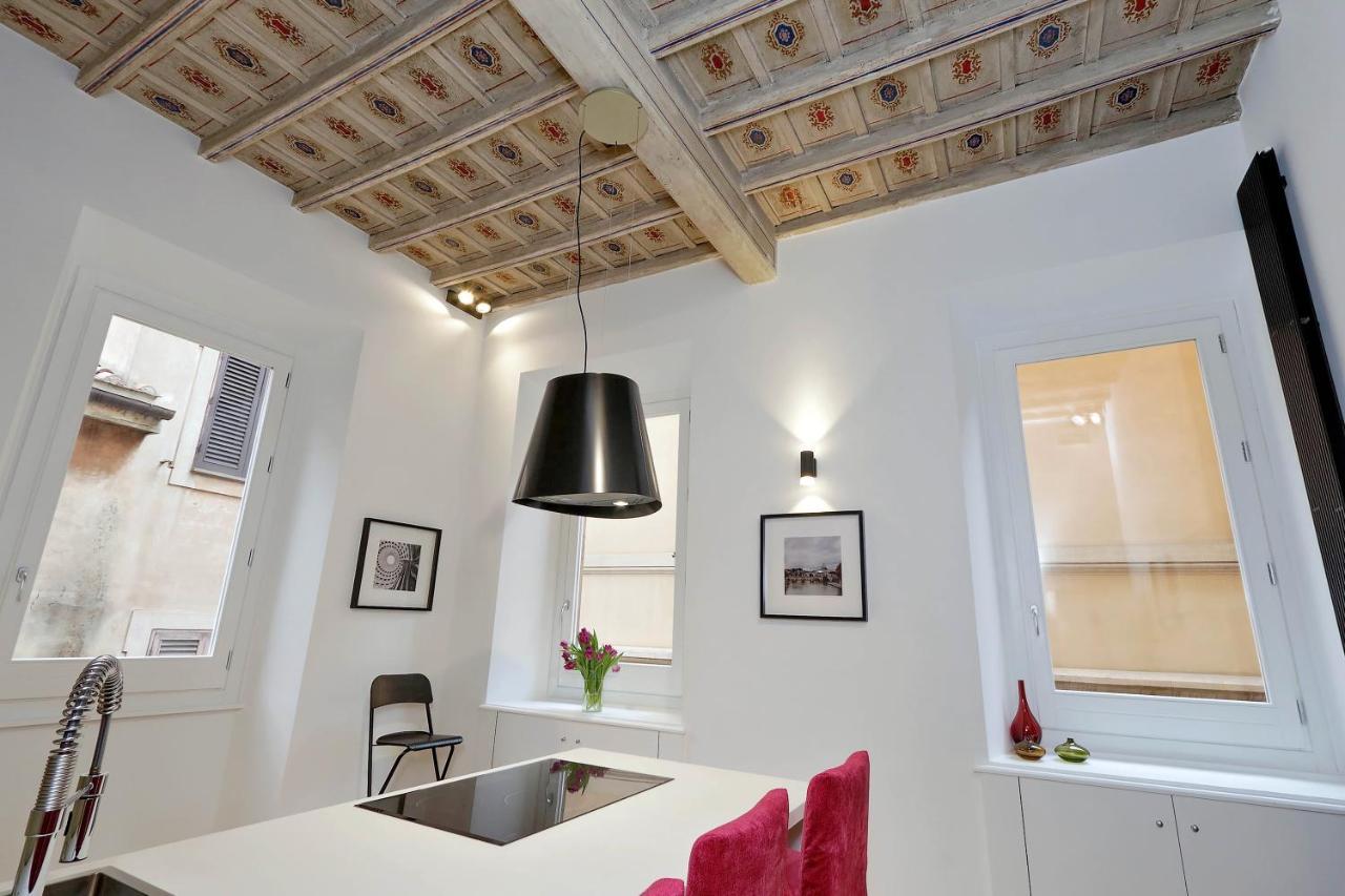 Eve Guest House At Trevi Fountain Рим Екстер'єр фото