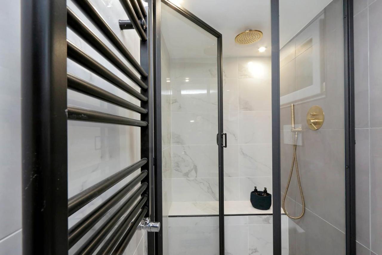 Eve Guest House At Trevi Fountain Рим Екстер'єр фото