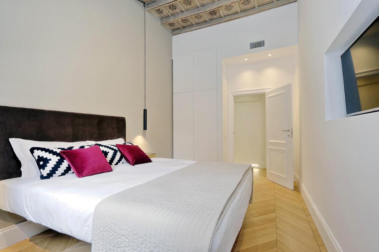 Eve Guest House At Trevi Fountain Рим Екстер'єр фото